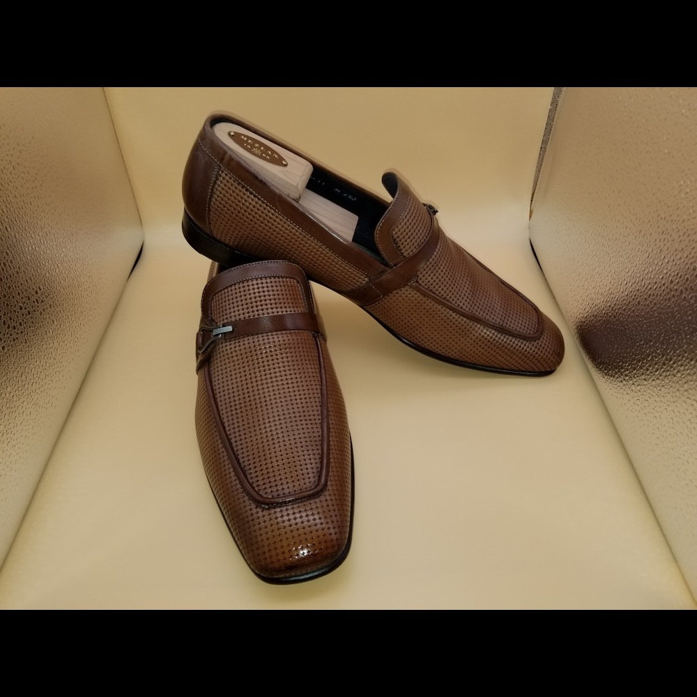 Men’s Shoe by Mezlan